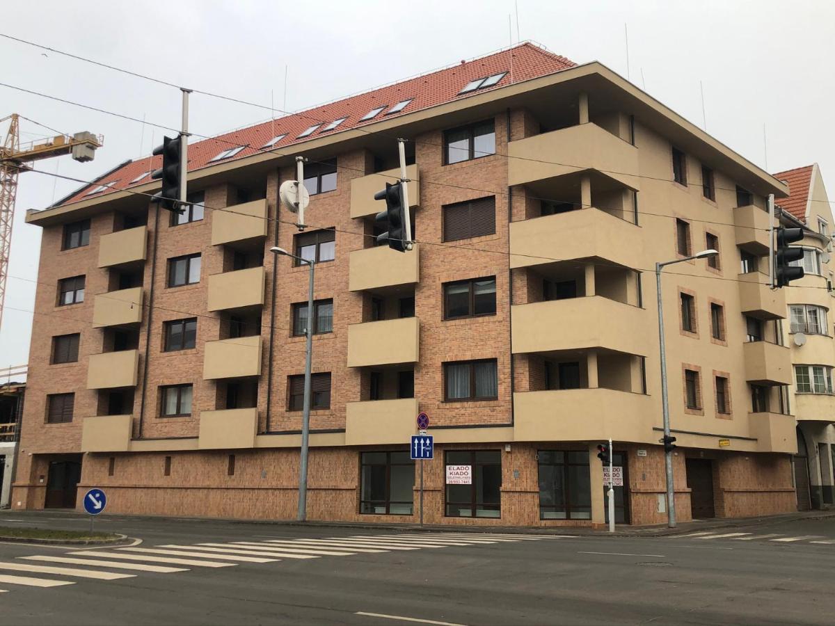Diamond Apartman Debrecín Exteriér fotografie